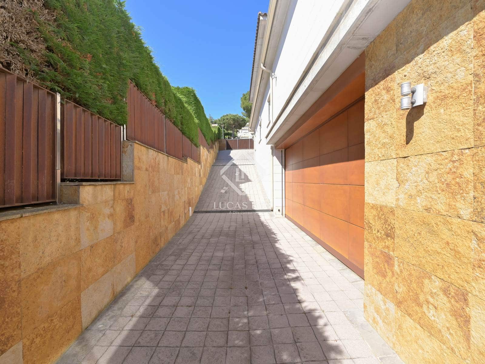 7 soverom Villa til salgs i Platja d'Aro med svømmebasseng garasje - € 2 400 000 (Ref: 9009976)