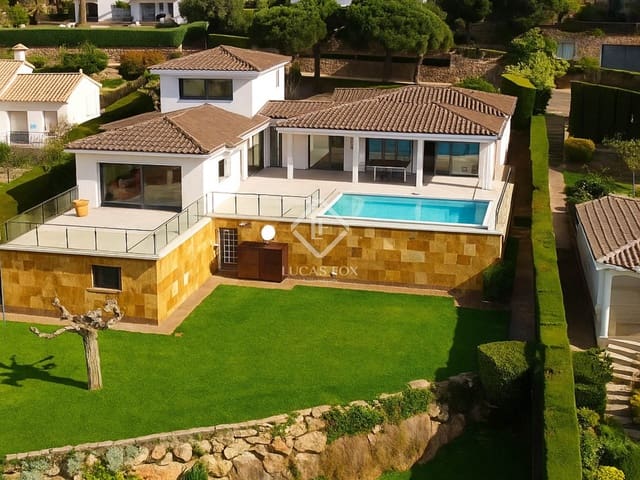 7 soverom Villa til salgs i Platja d'Aro, Castell-Platja d'Aro med svømmebasseng garasje - € 2 400 000 (Ref: 9009976)