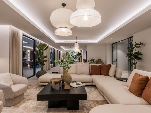 6 sypialnia Willa na sprzedaż w Marbella z basenem garażem - 3 975 000 € (Ref: 9013010)