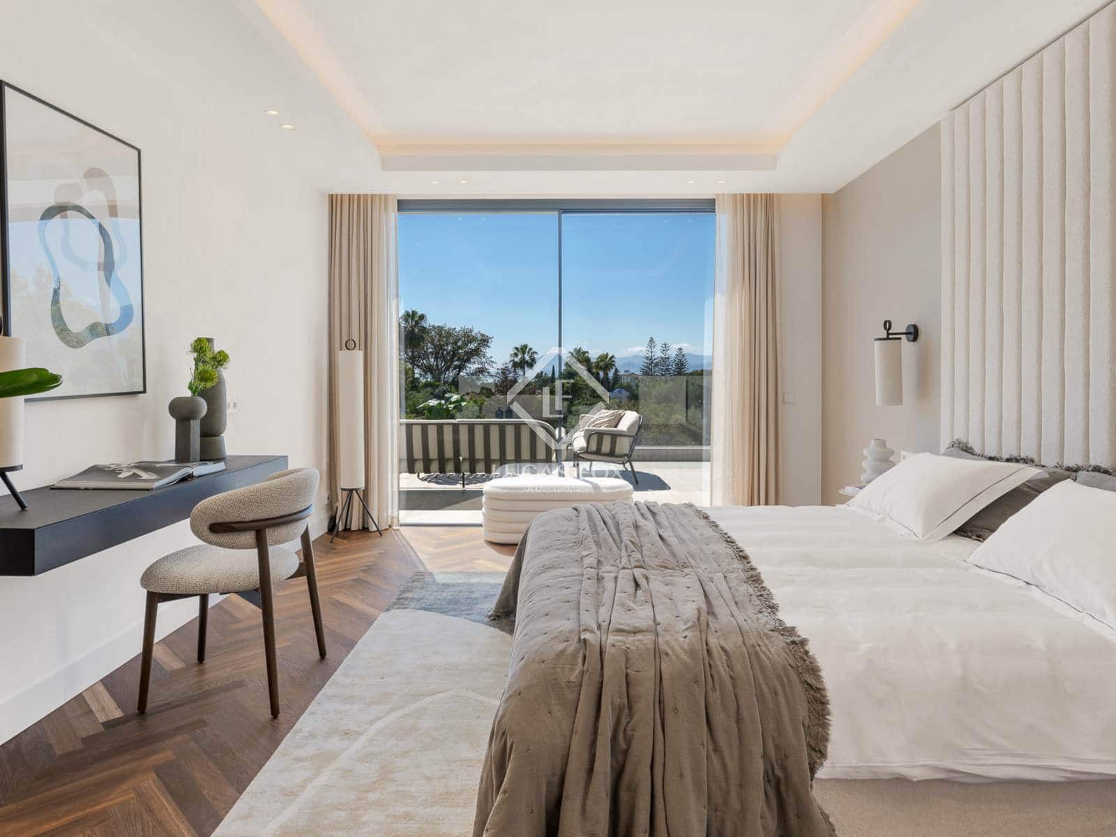 6 sypialnia Willa na sprzedaż w Marbella z basenem garażem - 3 975 000 € (Ref: 9013010)