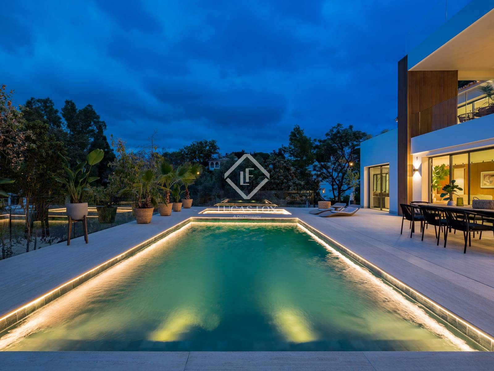 6 sypialnia Willa na sprzedaż w Marbella z basenem garażem - 3 975 000 € (Ref: 9013010)