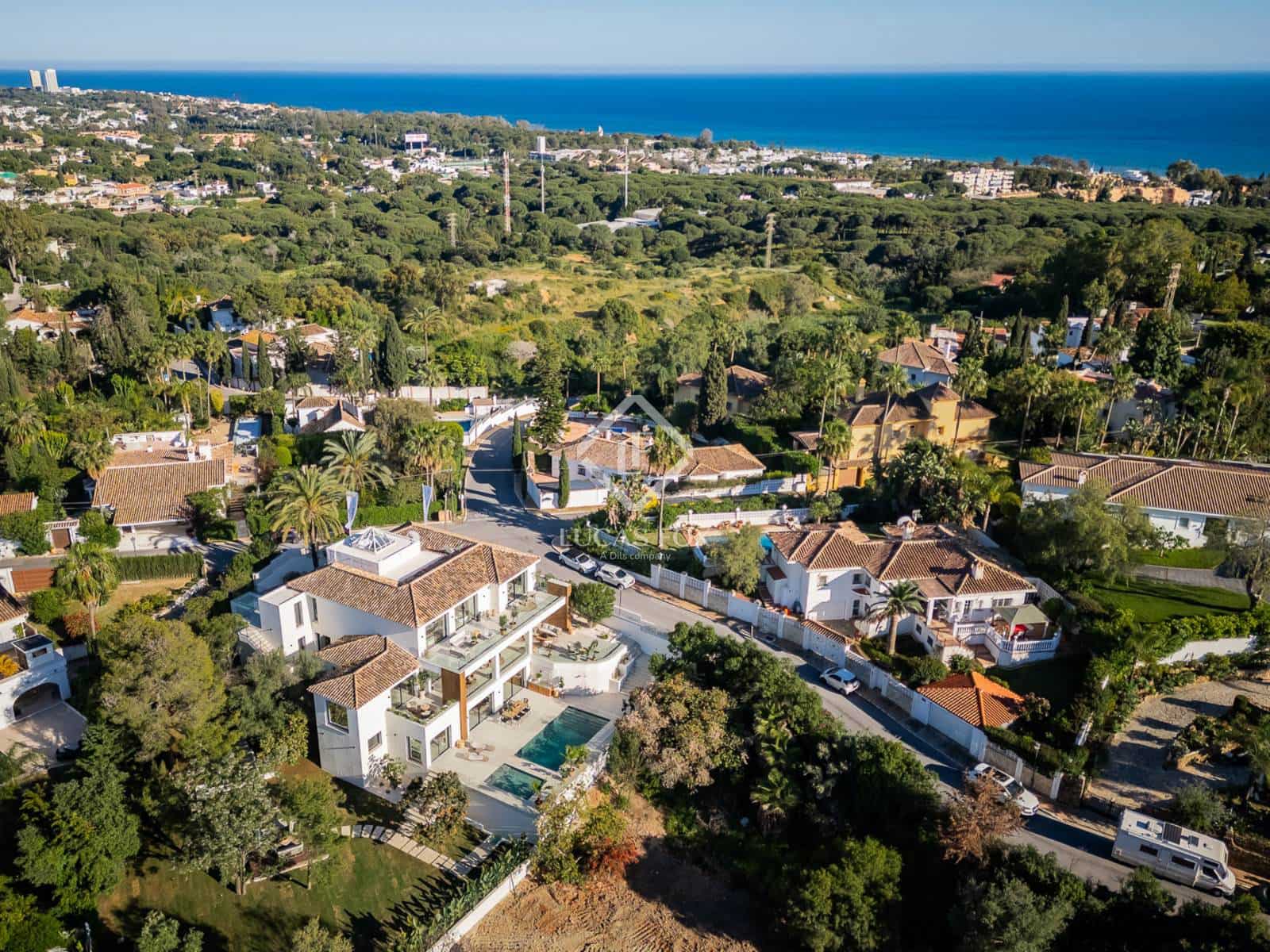 6 sypialnia Willa na sprzedaż w Marbella z basenem garażem - 3 975 000 € (Ref: 9013010)