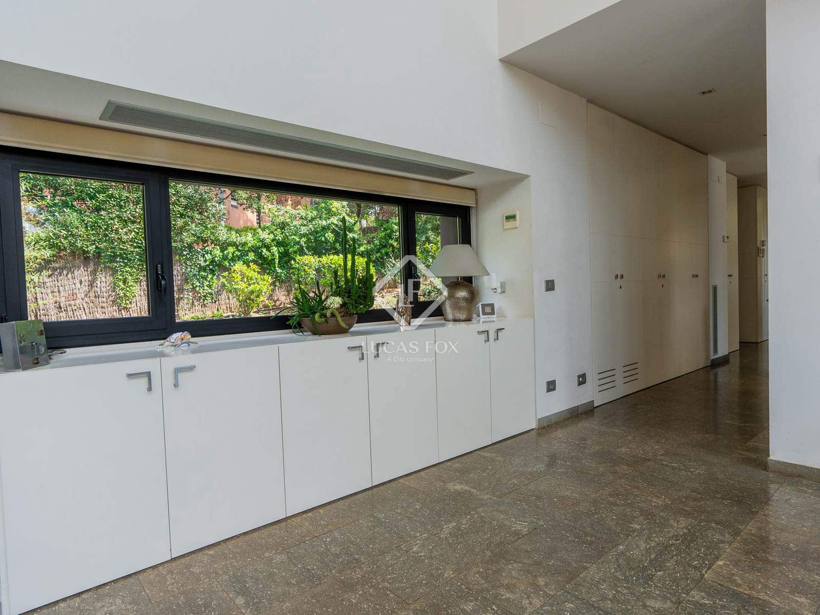 5 soveværelse Villa til salg i Girona by med swimmingpool garage - € 1.750.000 (Ref: 9013011)