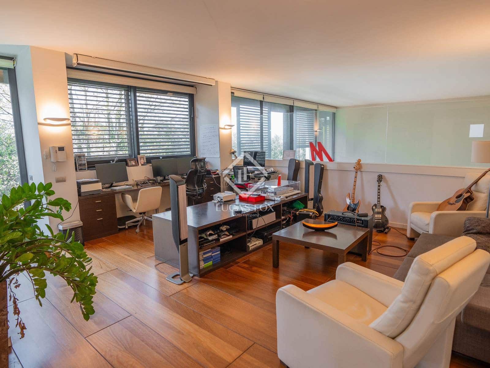 5 soveværelse Villa til salg i Girona by med swimmingpool garage - € 1.750.000 (Ref: 9013011)