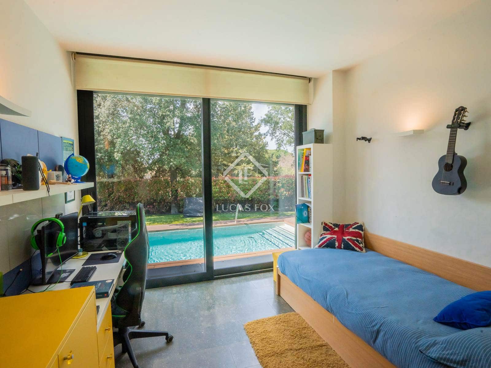 5 soveværelse Villa til salg i Girona by med swimmingpool garage - € 1.750.000 (Ref: 9013011)