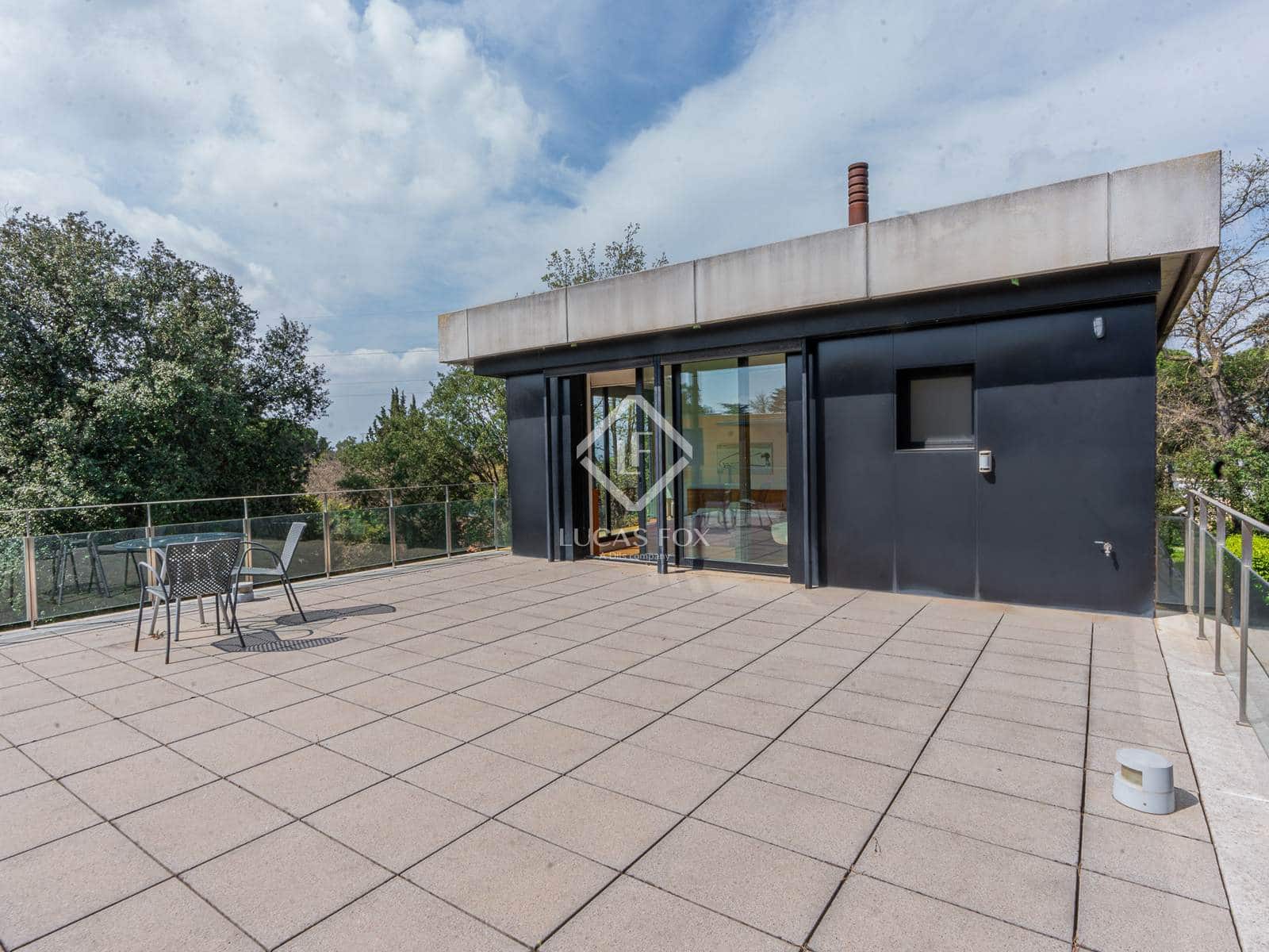 5 soveværelse Villa til salg i Girona by med swimmingpool garage - € 1.750.000 (Ref: 9013011)