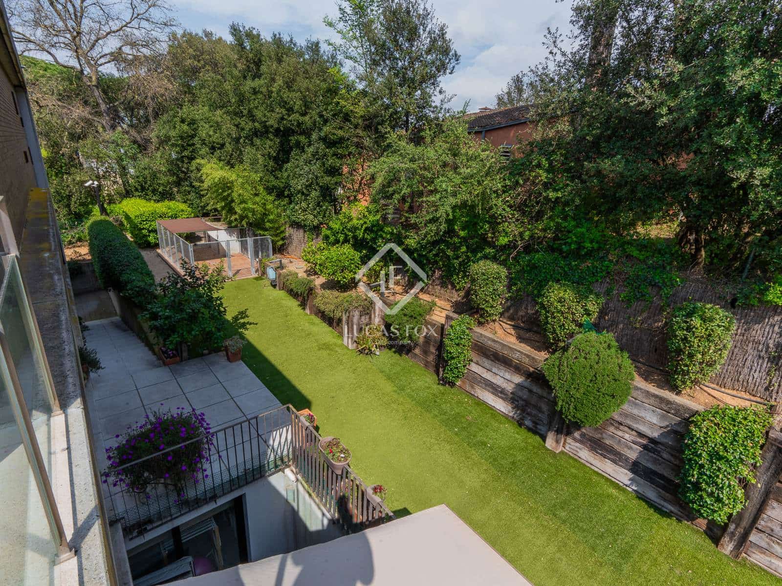 5 soveværelse Villa til salg i Girona by med swimmingpool garage - € 1.750.000 (Ref: 9013011)