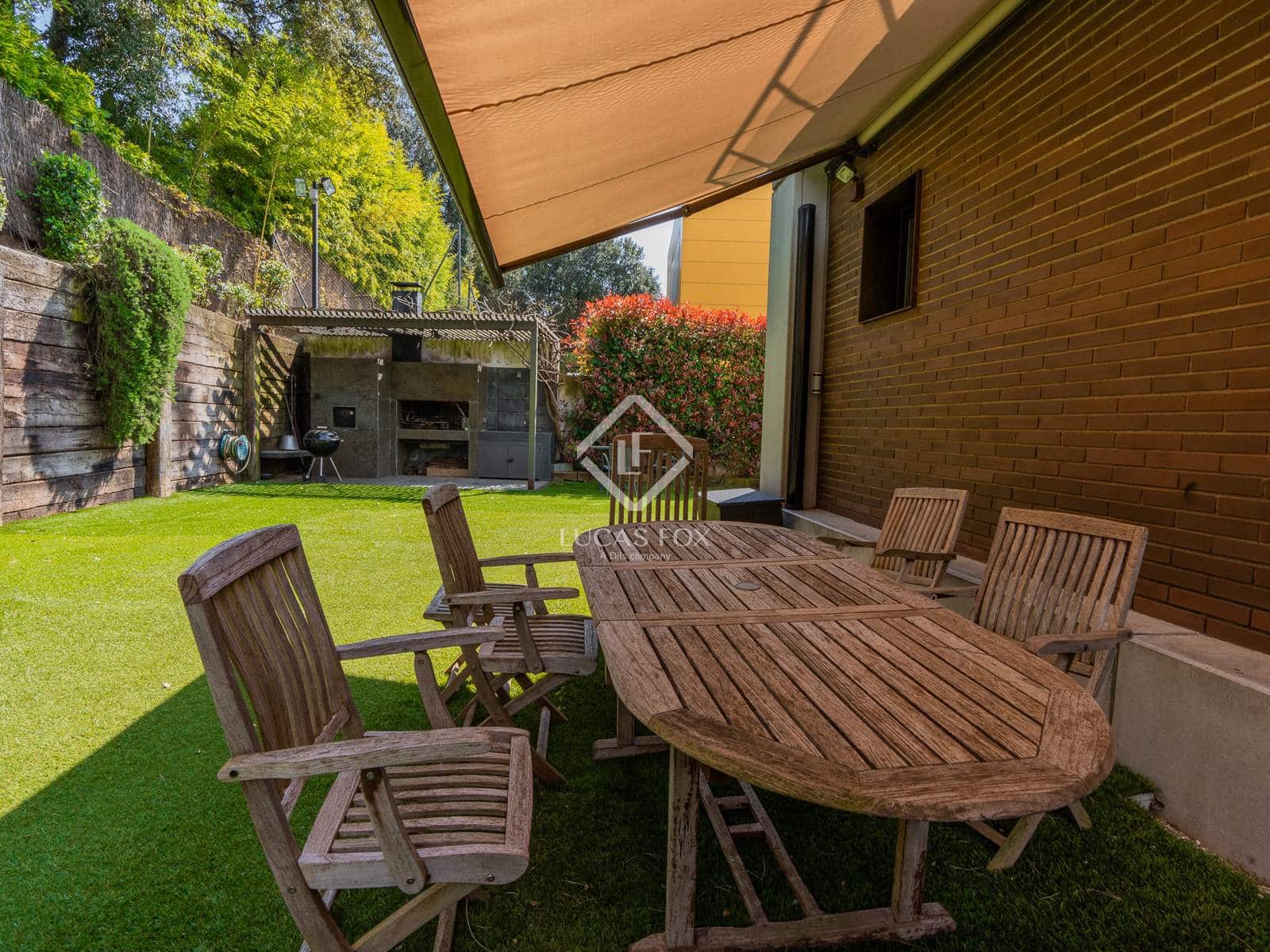 5 soveværelse Villa til salg i Girona by med swimmingpool garage - € 1.750.000 (Ref: 9013011)