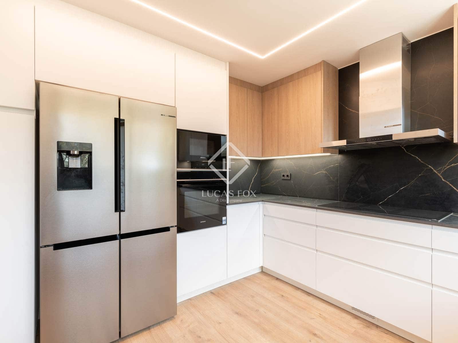 4 soveværelse Villa til leje i Gava med swimmingpool garage - € 6.800 (Ref: 9013317)