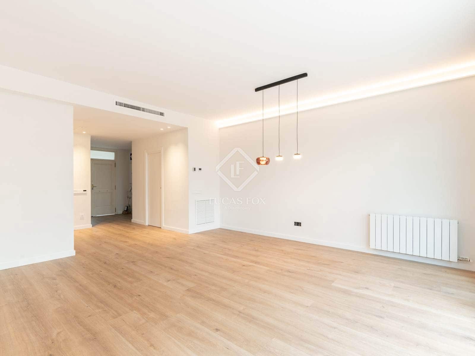 4 soveværelse Villa til leje i Gava med swimmingpool garage - € 6.800 (Ref: 9013317)