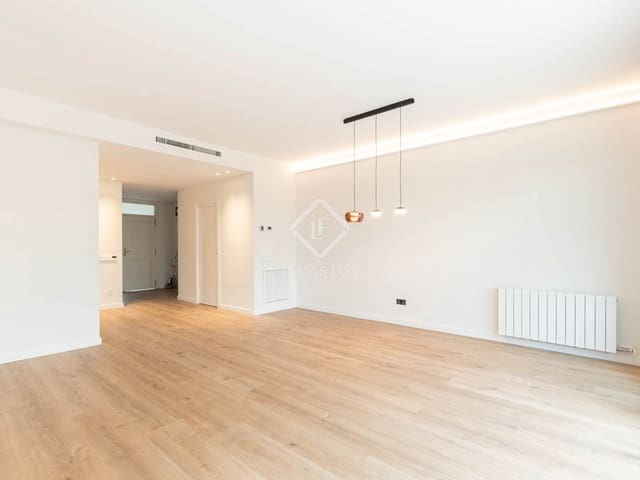 Villa/Maison de 4 chambres à louer à Gavà avec piscine garage - 6 800 € (Ref: 9013317)