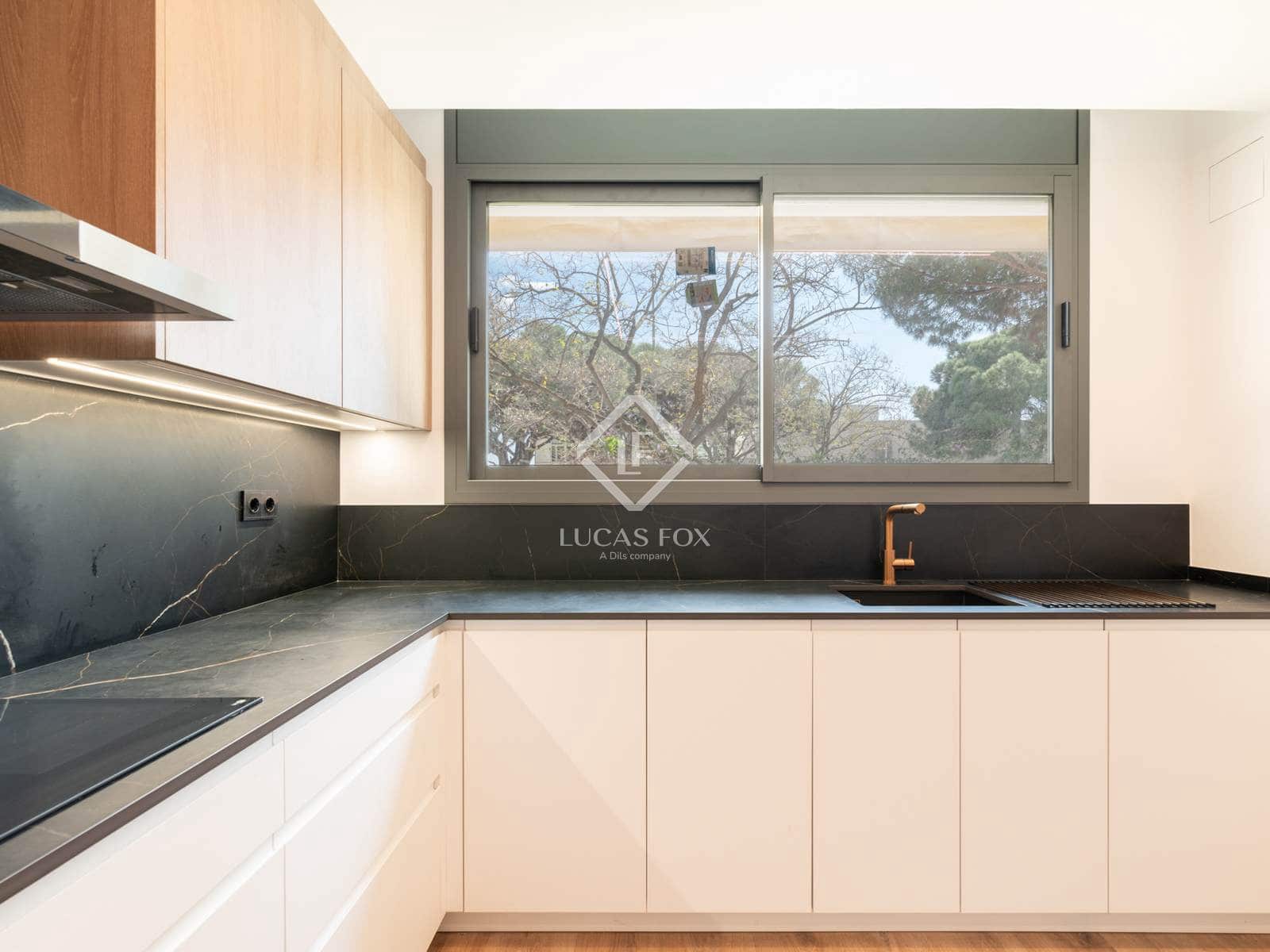 4 soveværelse Villa til leje i Gava med swimmingpool garage - € 6.800 (Ref: 9013317)