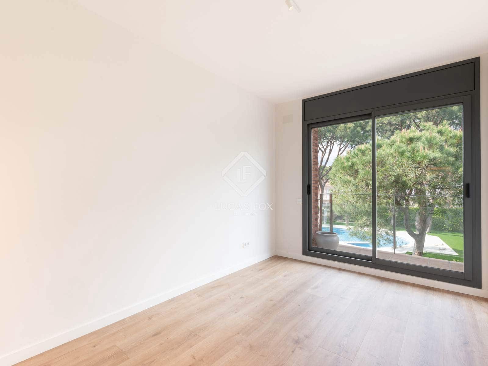 4 soveværelse Villa til leje i Gava med swimmingpool garage - € 6.800 (Ref: 9013317)