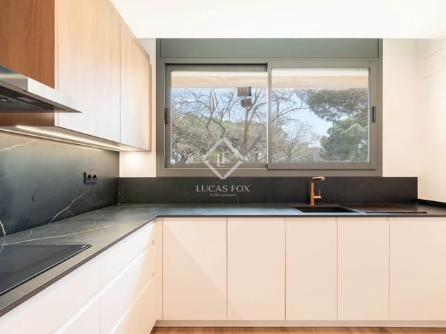 Villa/Maison de 4 chambres à louer à Gavà avec piscine garage - 6 800 € (Ref: 9013317)