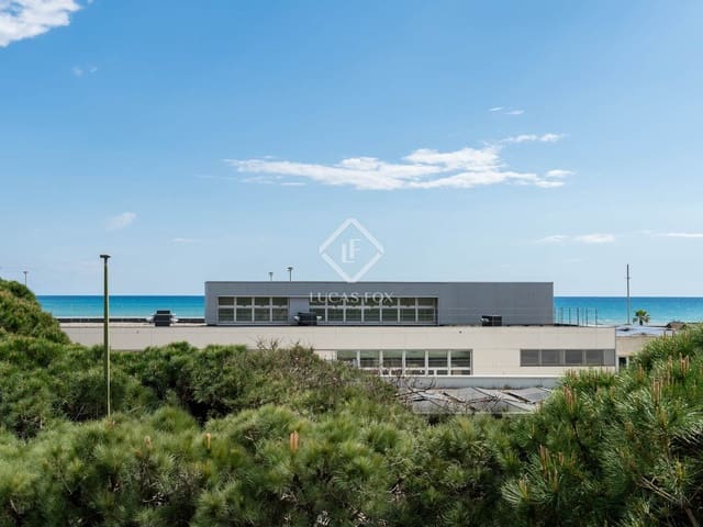 Villa/Maison de 4 chambres à louer à Gavà avec piscine garage - 6 800 € (Ref: 9013317)