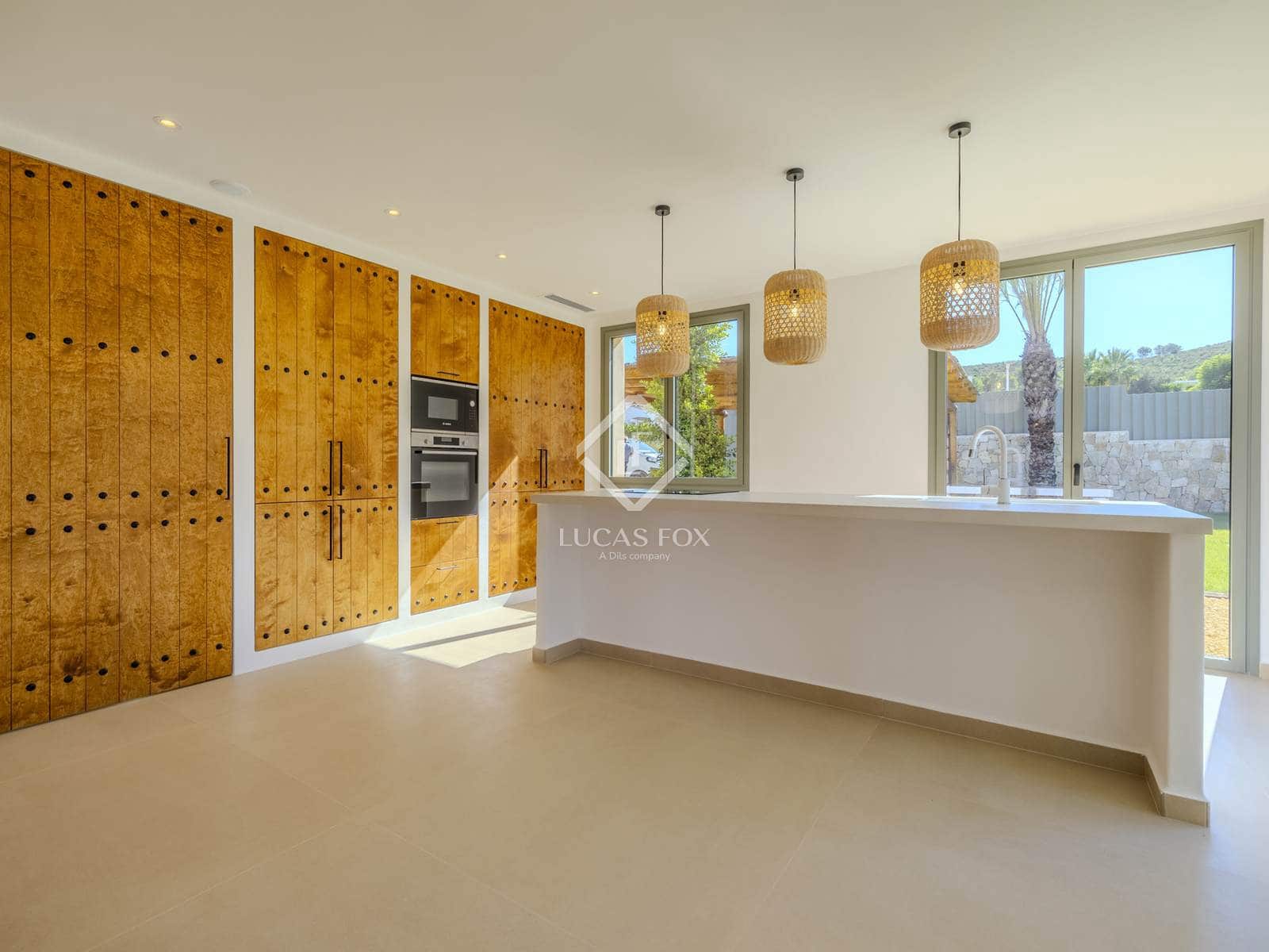 3 sypialnia Willa na sprzedaż w Javea / Xabia z basenem garażem - 1 375 000 € (Ref: 9019237)