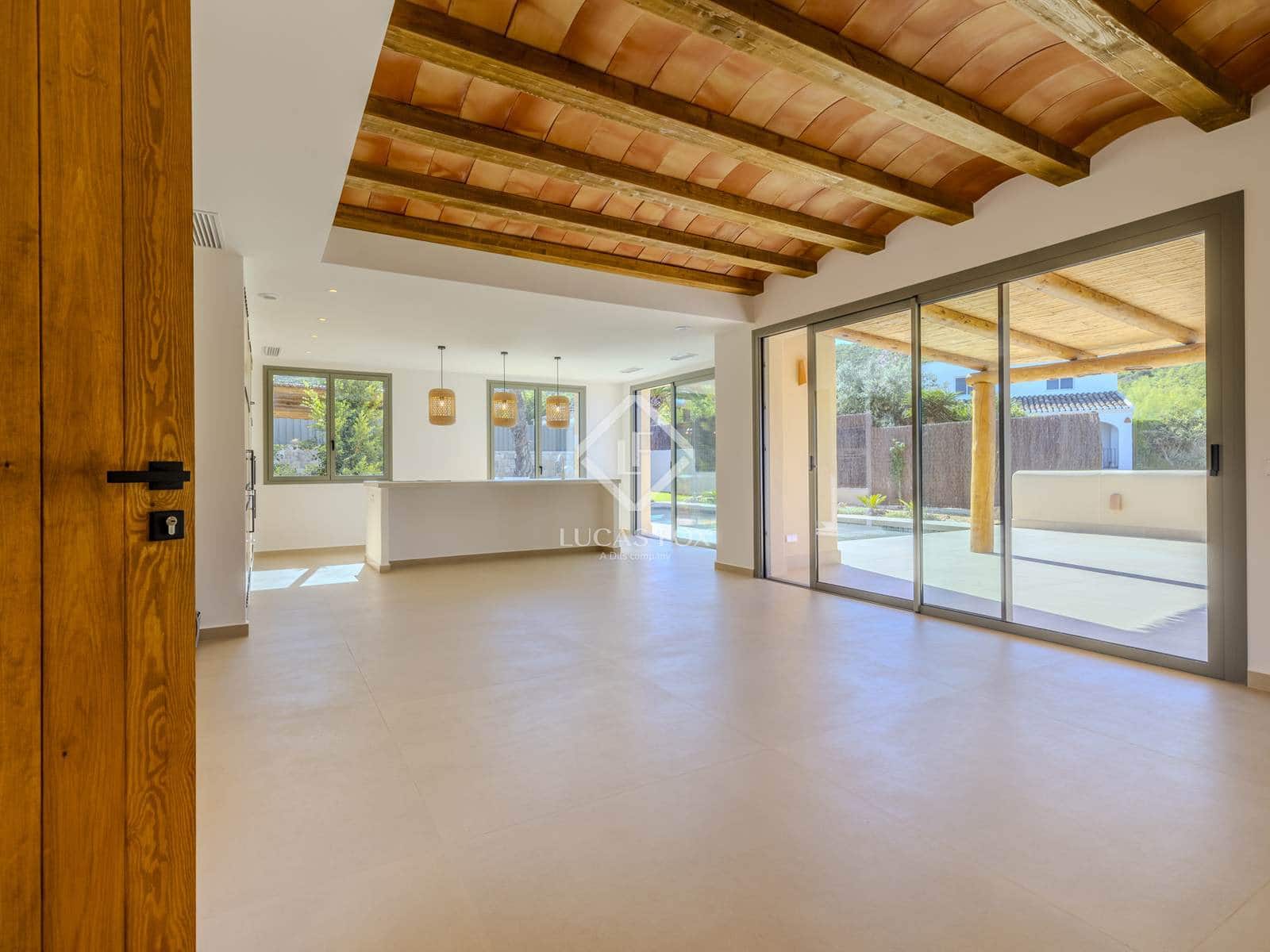 3 sypialnia Willa na sprzedaż w Javea / Xabia z basenem garażem - 1 375 000 € (Ref: 9019237)