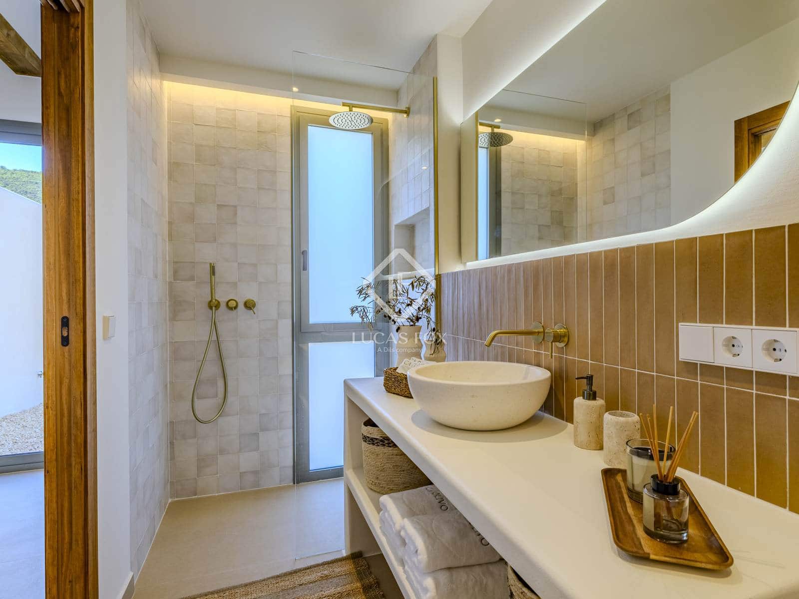 3 sypialnia Willa na sprzedaż w Javea / Xabia z basenem garażem - 1 375 000 € (Ref: 9019237)