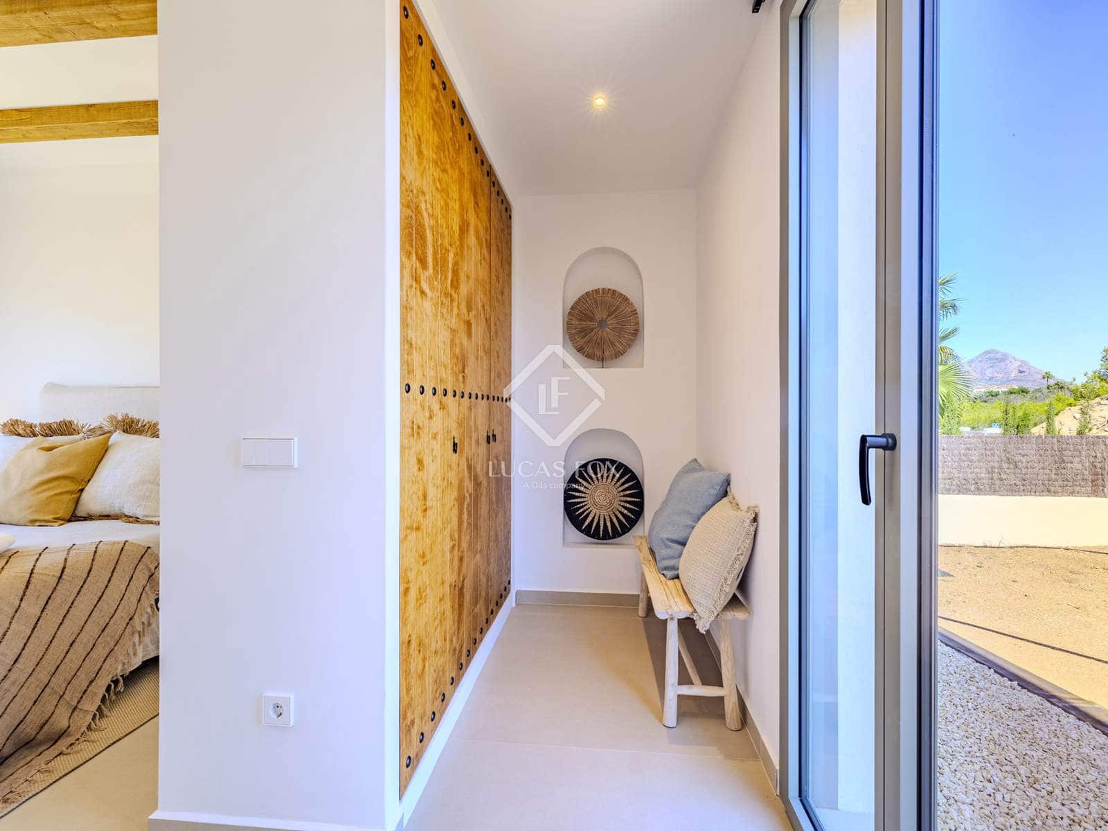 3 sypialnia Willa na sprzedaż w Javea / Xabia z basenem garażem - 1 375 000 € (Ref: 9019237)