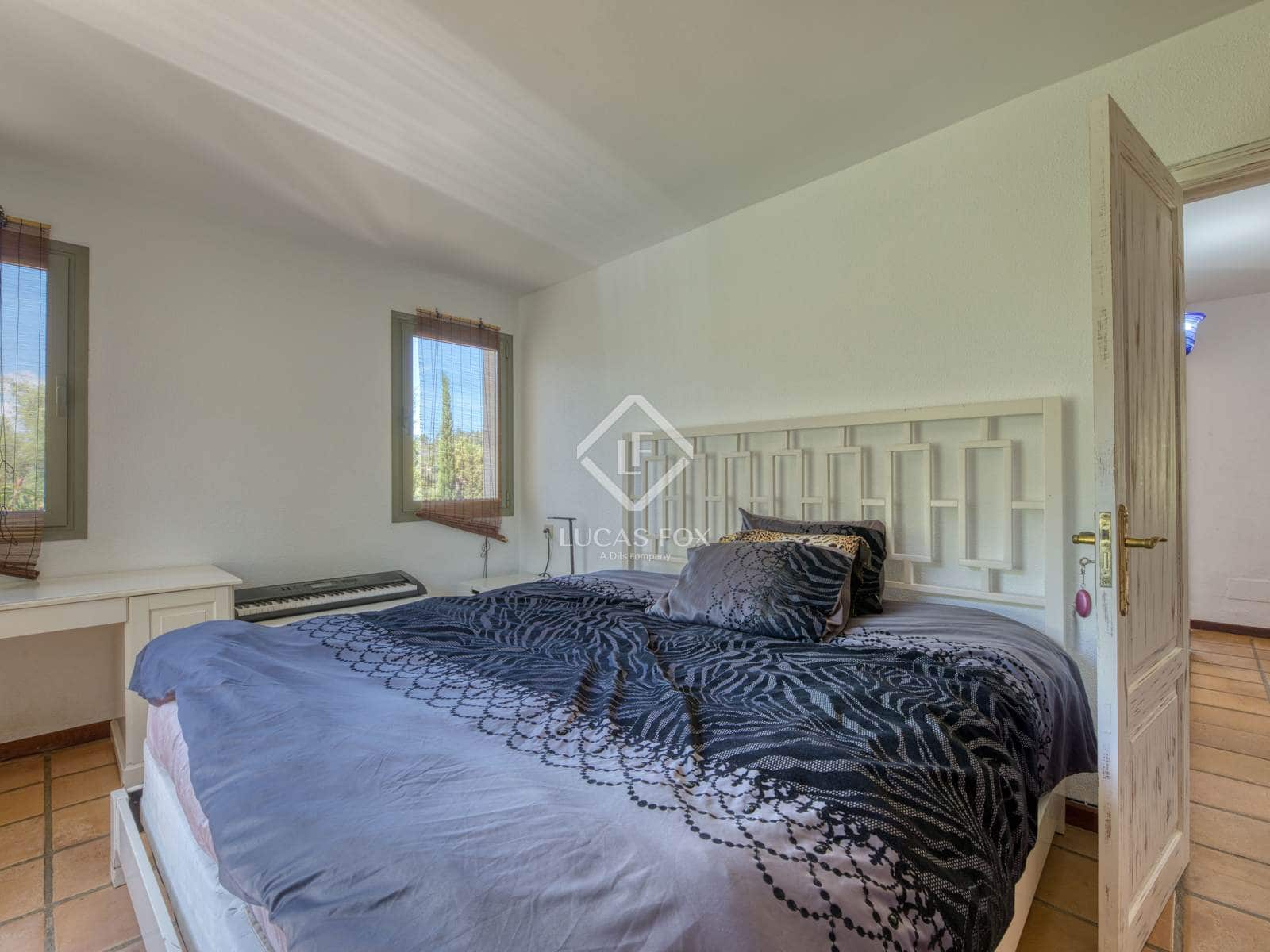 5 soveværelse Finca/Landehus til salg i Esporles med swimmingpool garage - € 1.650.000 (Ref: 9019238)