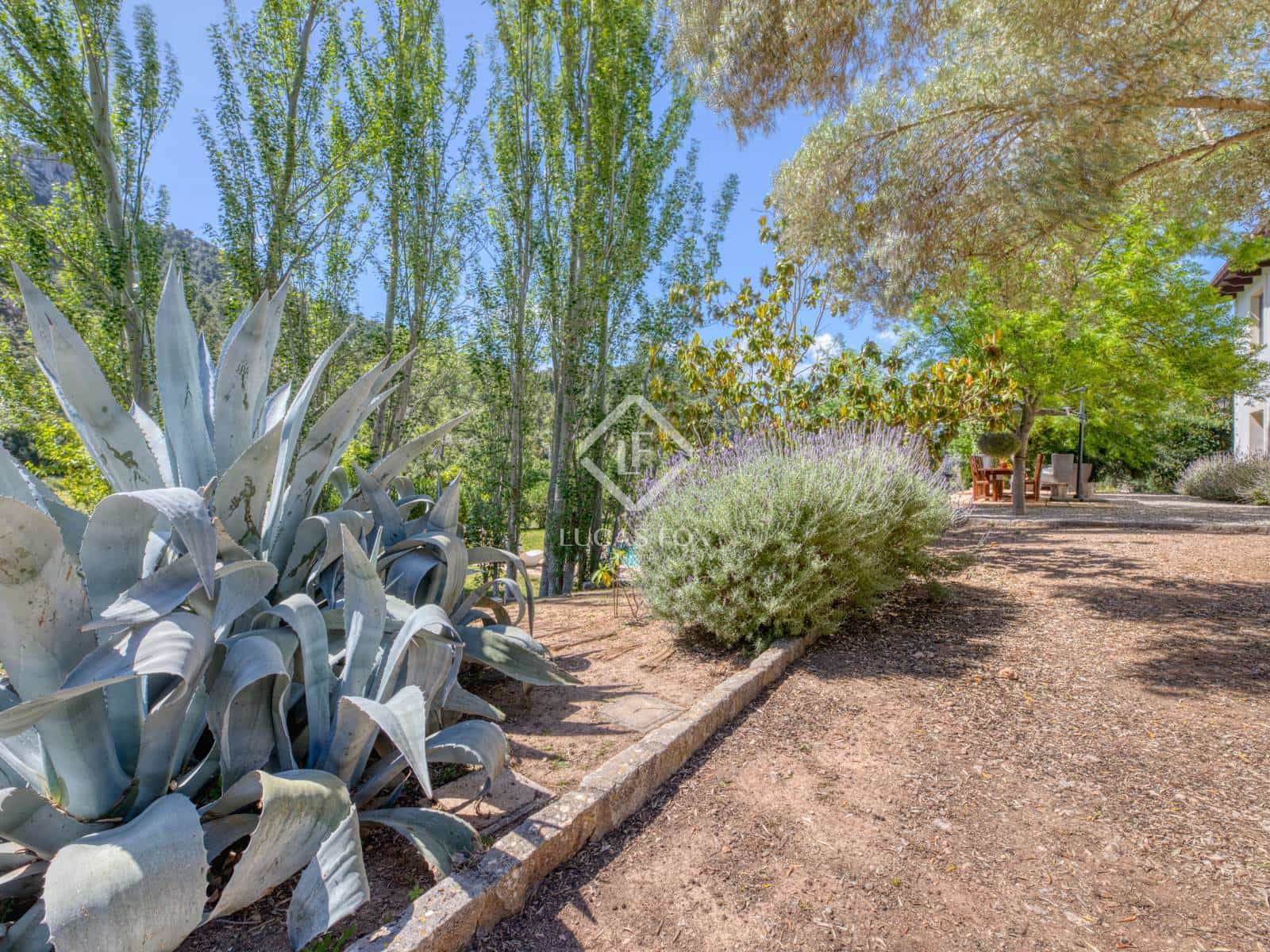 5 soveværelse Finca/Landehus til salg i Esporles med swimmingpool garage - € 1.650.000 (Ref: 9019238)