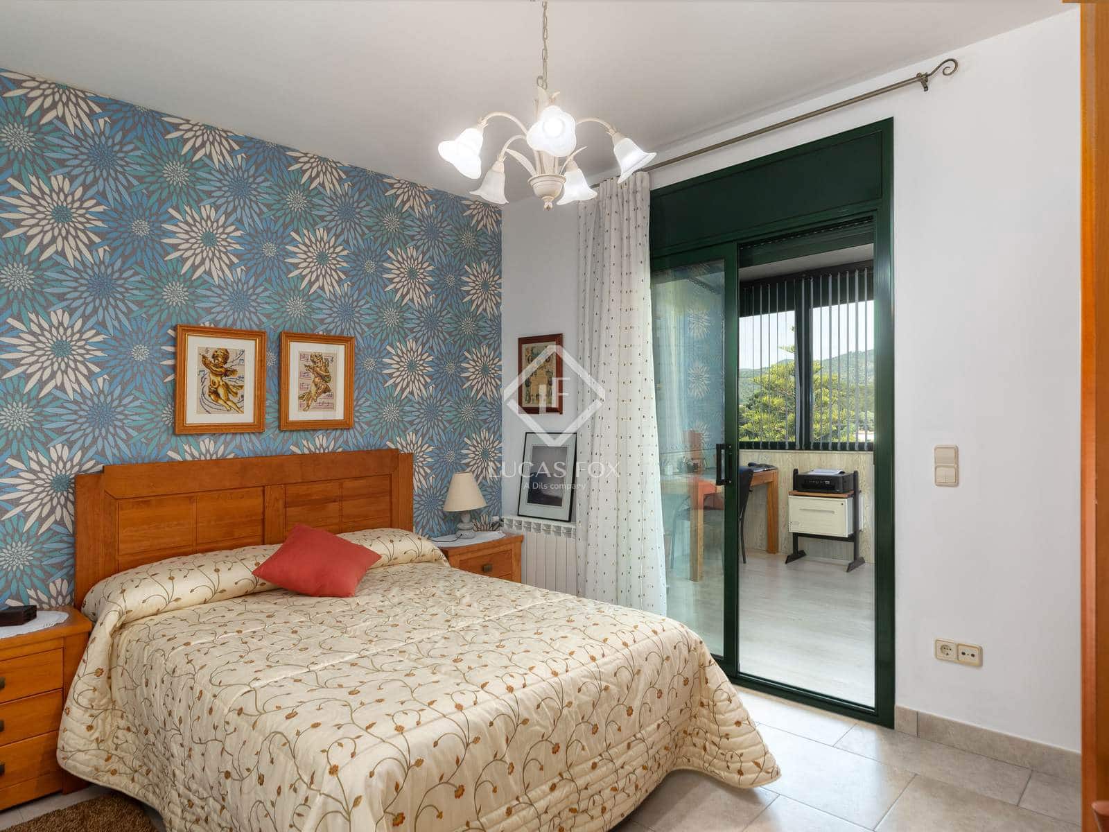 4 sypialnia Willa na sprzedaż w S'Agaro z basenem garażem - 625 000 € (Ref: 9019470)