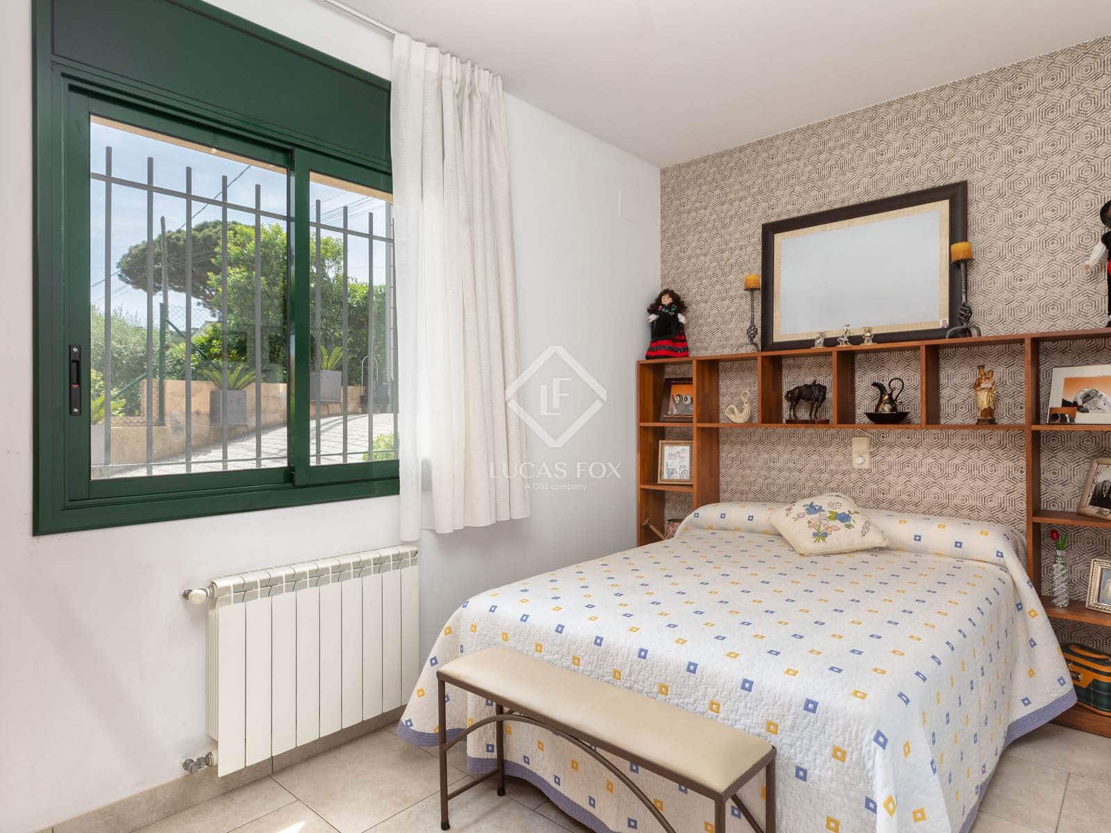 4 sypialnia Willa na sprzedaż w S'Agaro z basenem garażem - 625 000 € (Ref: 9019470)