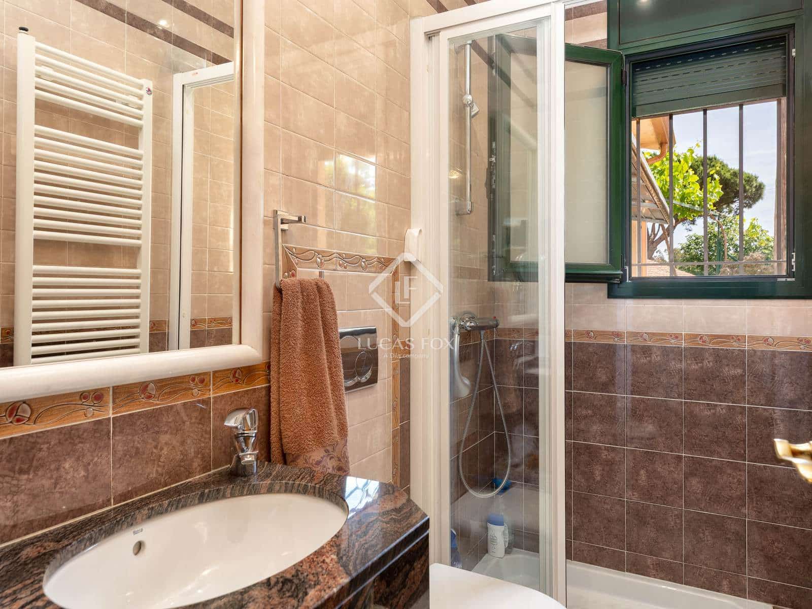 4 sypialnia Willa na sprzedaż w S'Agaro z basenem garażem - 625 000 € (Ref: 9019470)