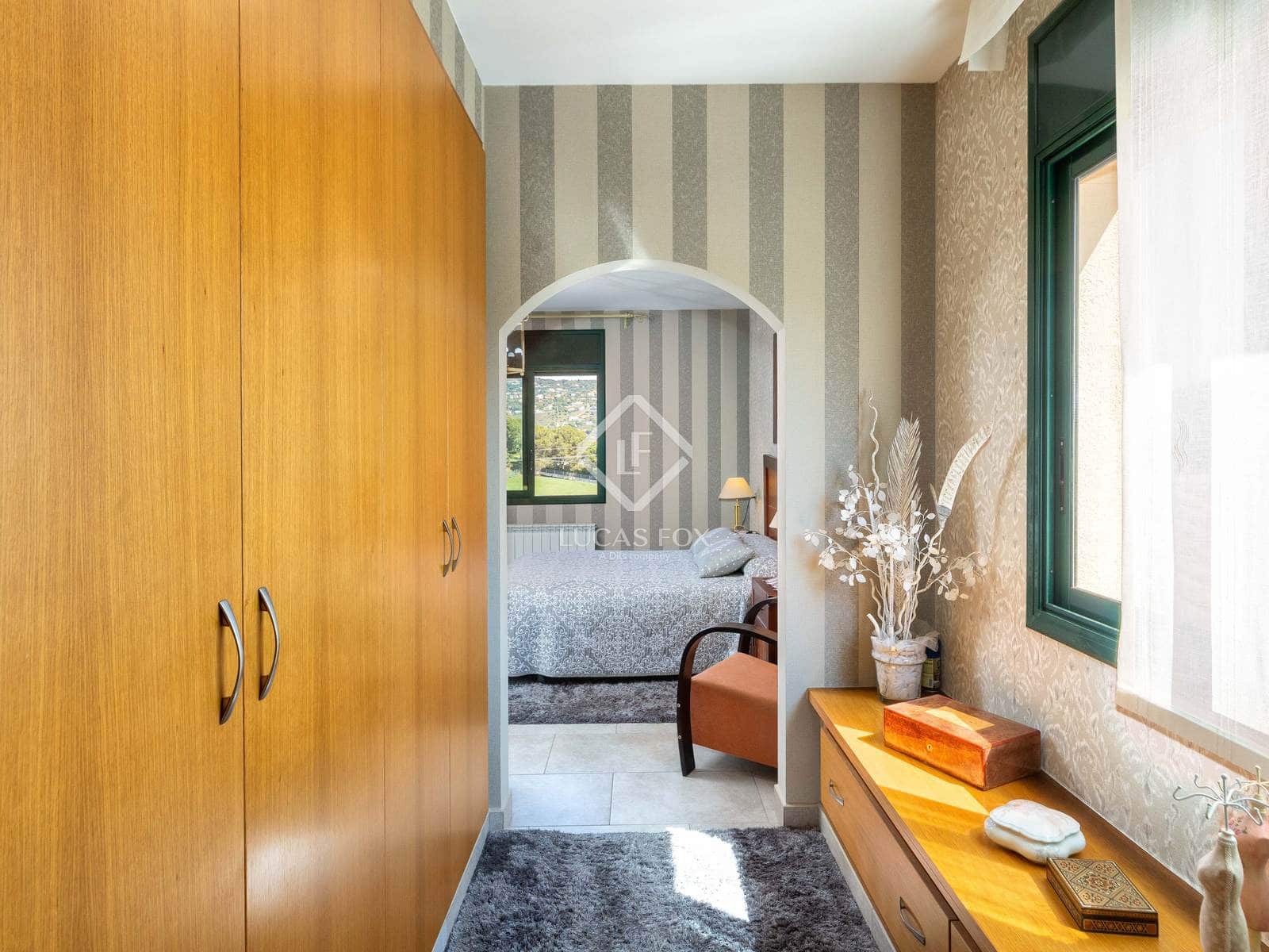 4 sypialnia Willa na sprzedaż w S'Agaro z basenem garażem - 625 000 € (Ref: 9019470)