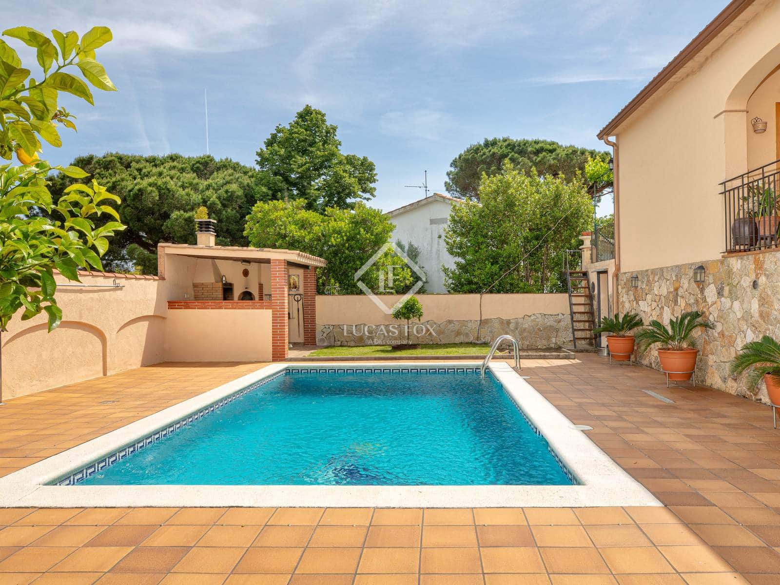 4 sypialnia Willa na sprzedaż w S'Agaro z basenem garażem - 625 000 € (Ref: 9019470)