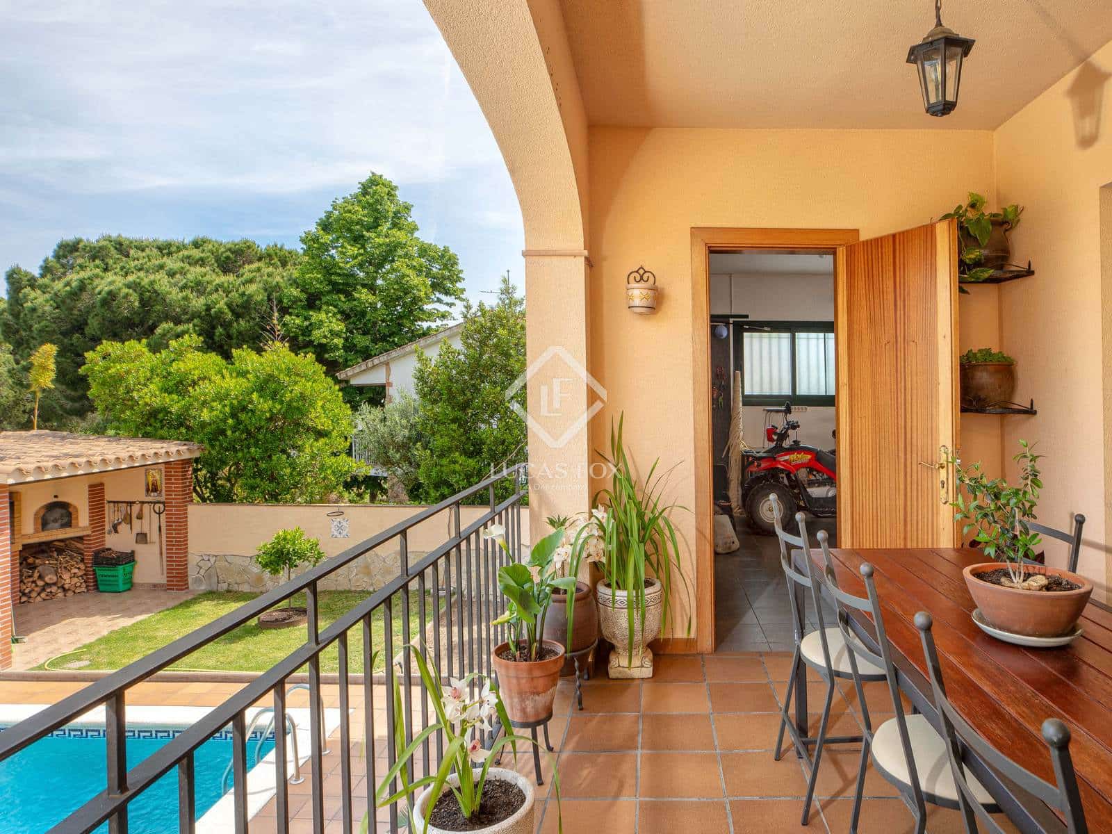 4 sypialnia Willa na sprzedaż w S'Agaro z basenem garażem - 625 000 € (Ref: 9019470)