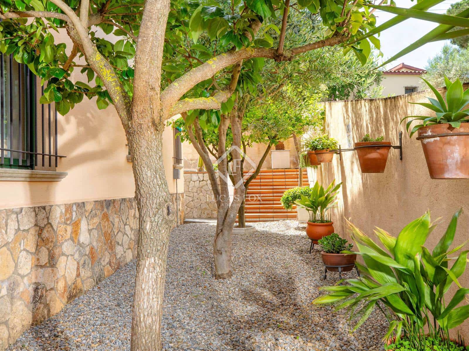 4 sypialnia Willa na sprzedaż w S'Agaro z basenem garażem - 625 000 € (Ref: 9019470)