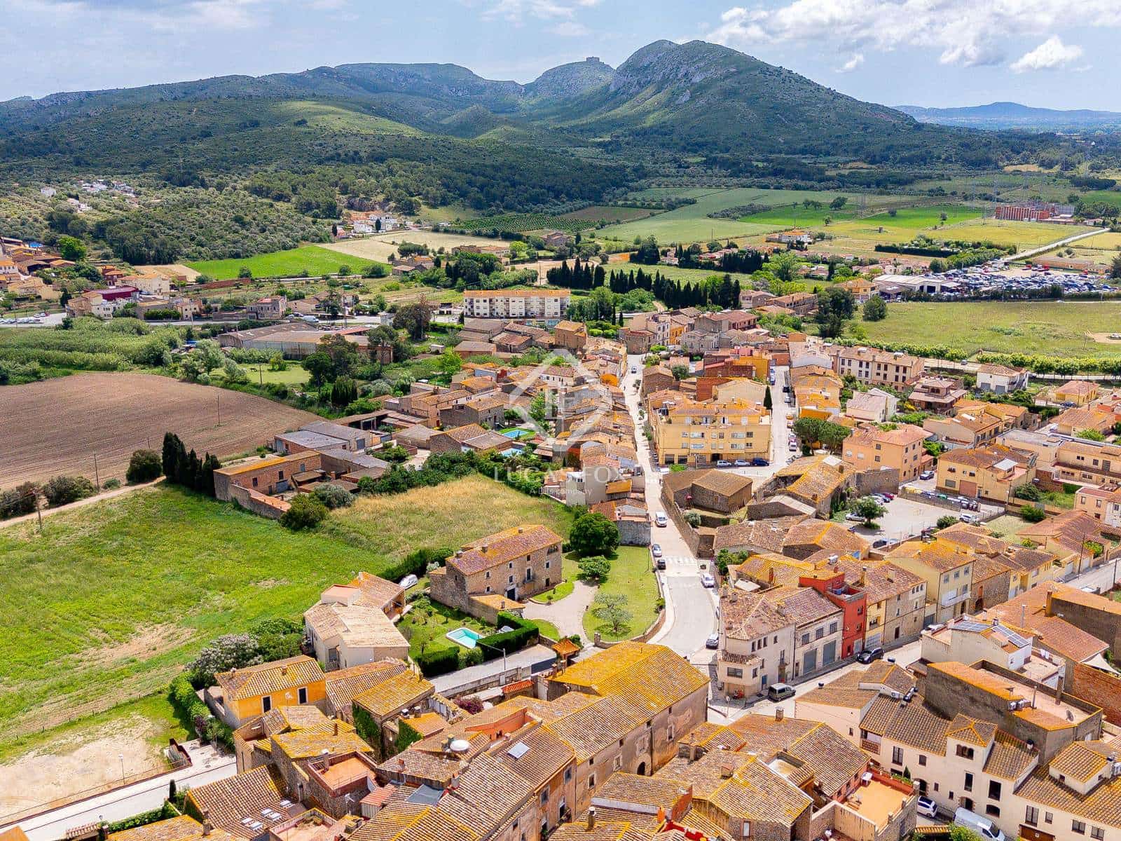 6 soveværelse Villa til salg i Bellcaire d'Emporda - € 870.000 (Ref: 9022302)