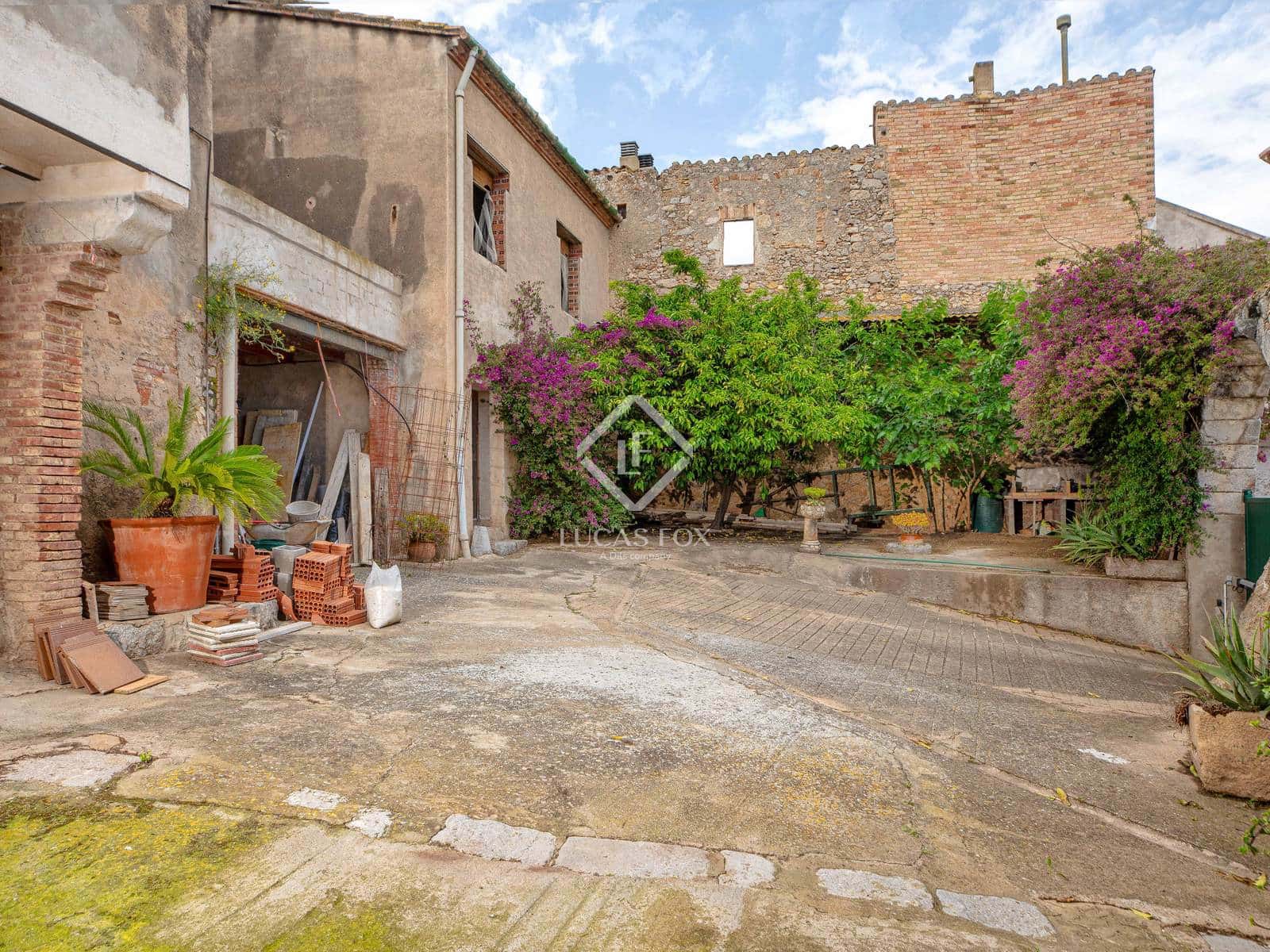 6 soveværelse Villa til salg i Bellcaire d'Emporda - € 870.000 (Ref: 9022302)