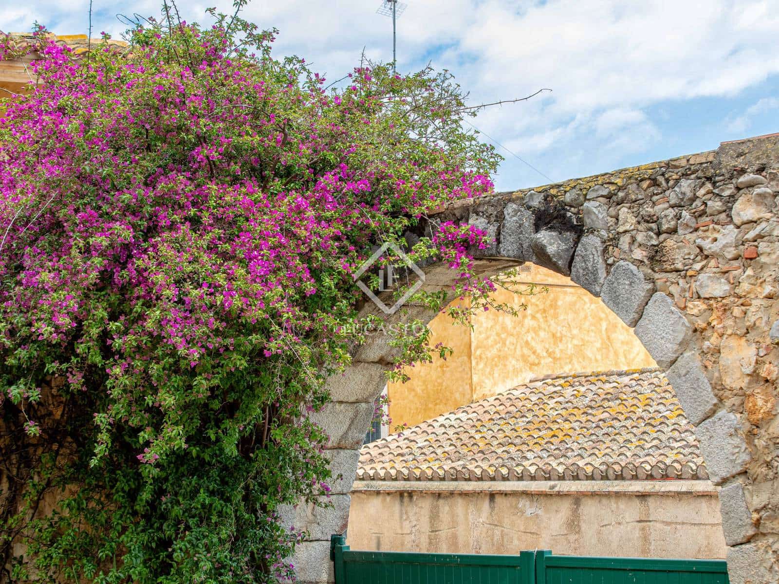 6 soveværelse Villa til salg i Bellcaire d'Emporda - € 870.000 (Ref: 9022302)