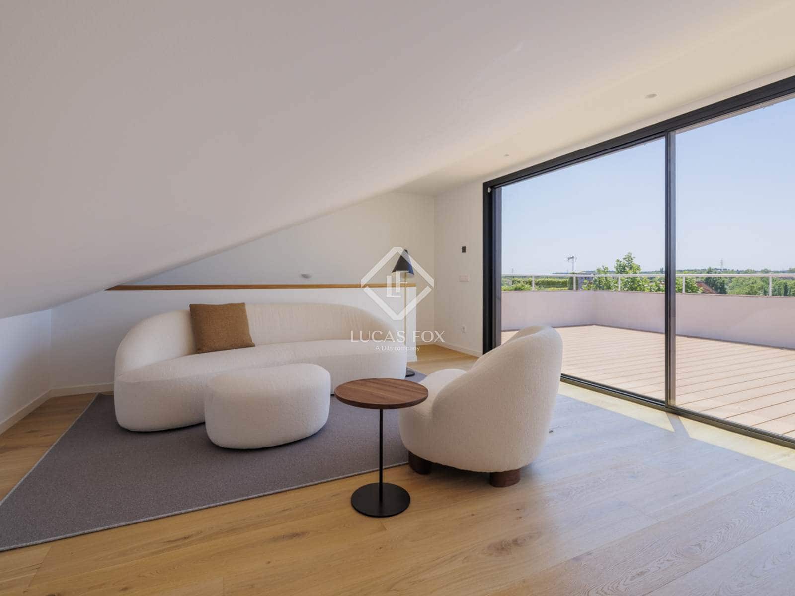 4 soveværelse Villa til salg i Madrid by med swimmingpool garage - € 1.800.000 (Ref: 9022836)