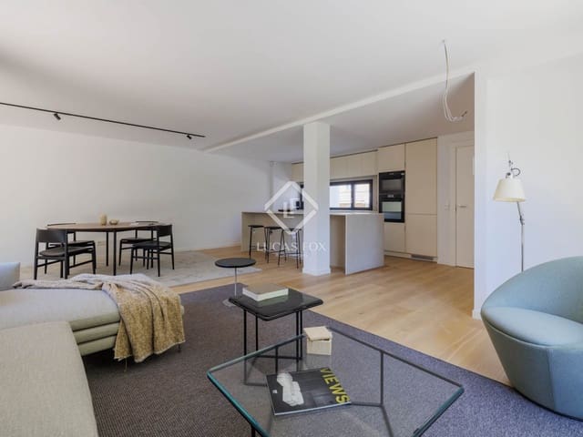 4 soveværelse Villa til salg i Madrid by med swimmingpool garage - € 1.800.000 (Ref: 9022836)