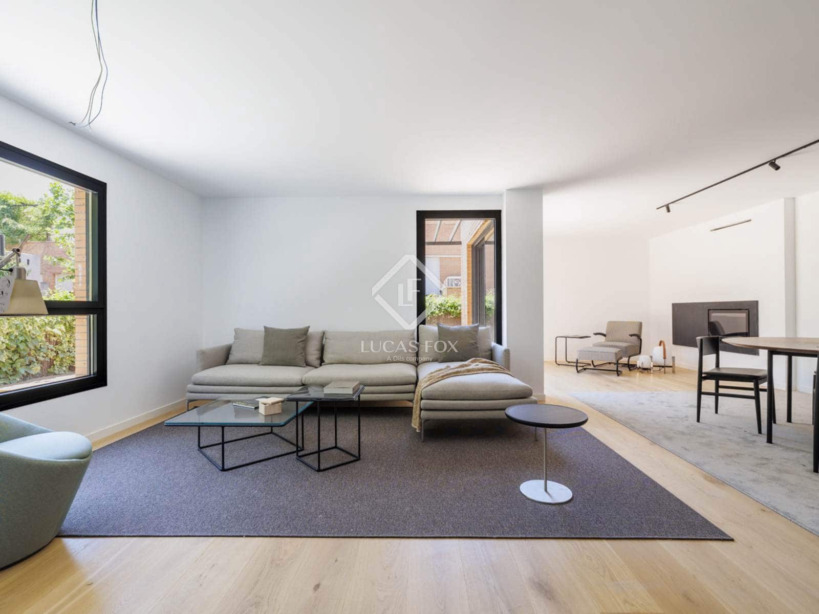 4 soveværelse Villa til salg i Madrid by med swimmingpool garage - € 1.800.000 (Ref: 9022836)