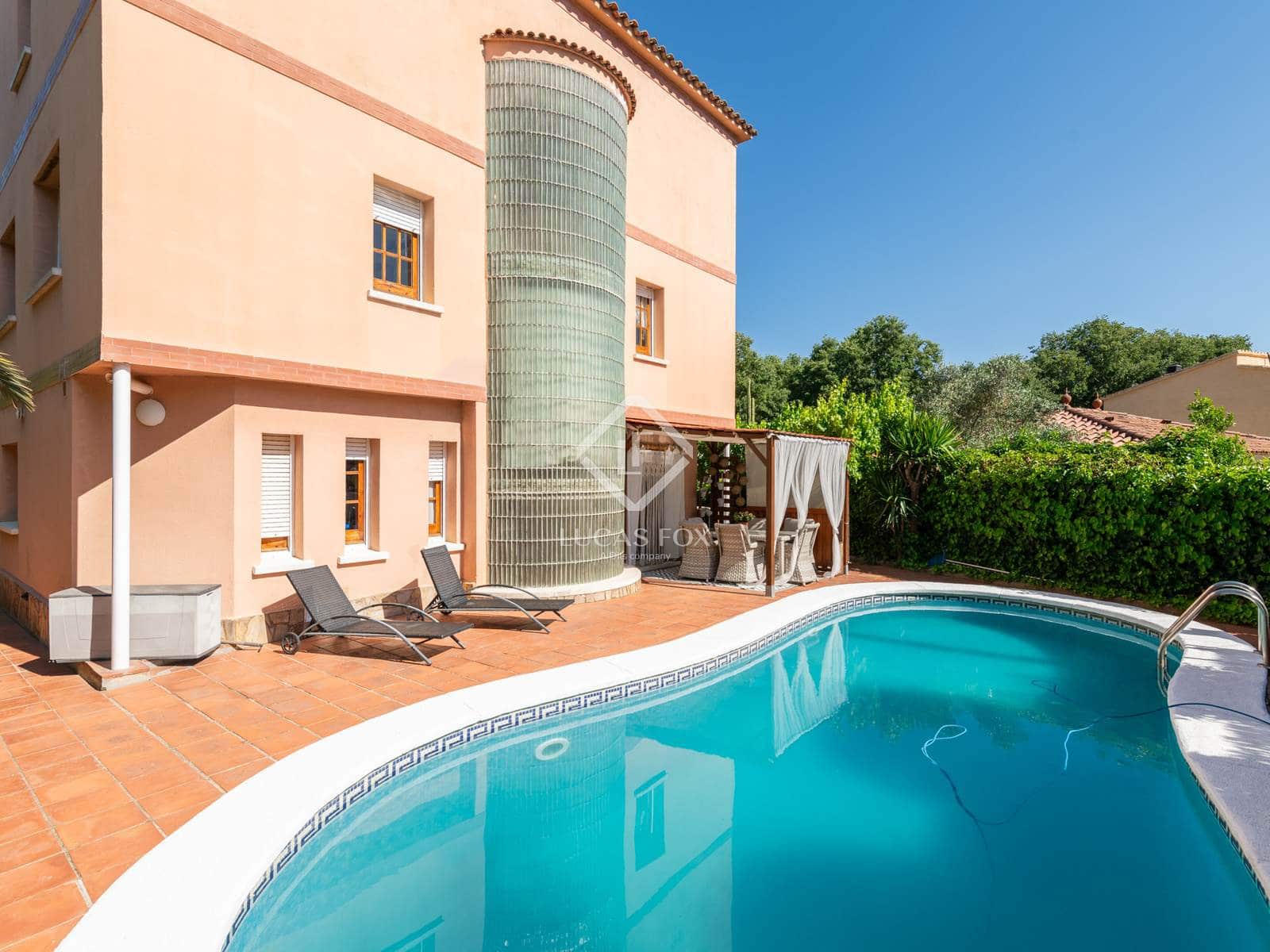 6 soveværelse Villa til salg i Sant Cugat del Valles med swimmingpool garage - € 835.000 (Ref: 9025419)