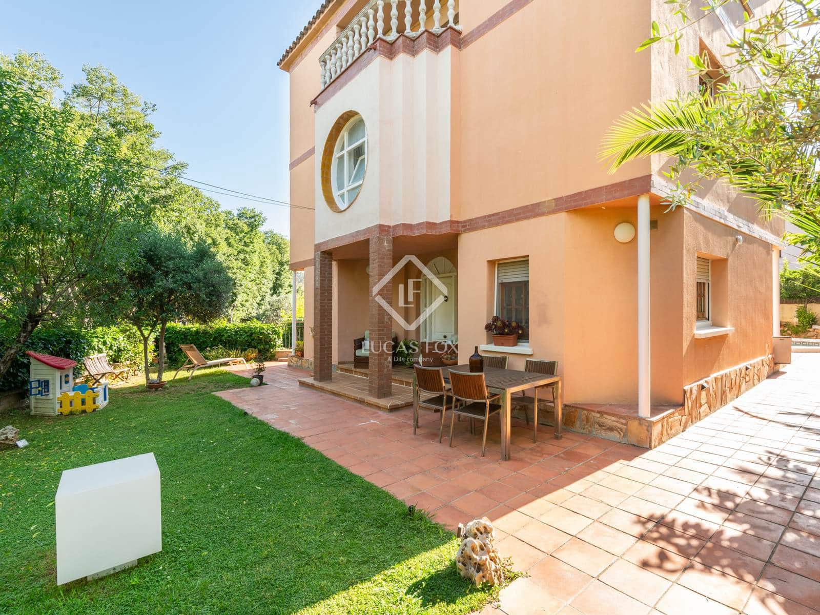 6 soveværelse Villa til salg i Sant Cugat del Valles med swimmingpool garage - € 835.000 (Ref: 9025419)