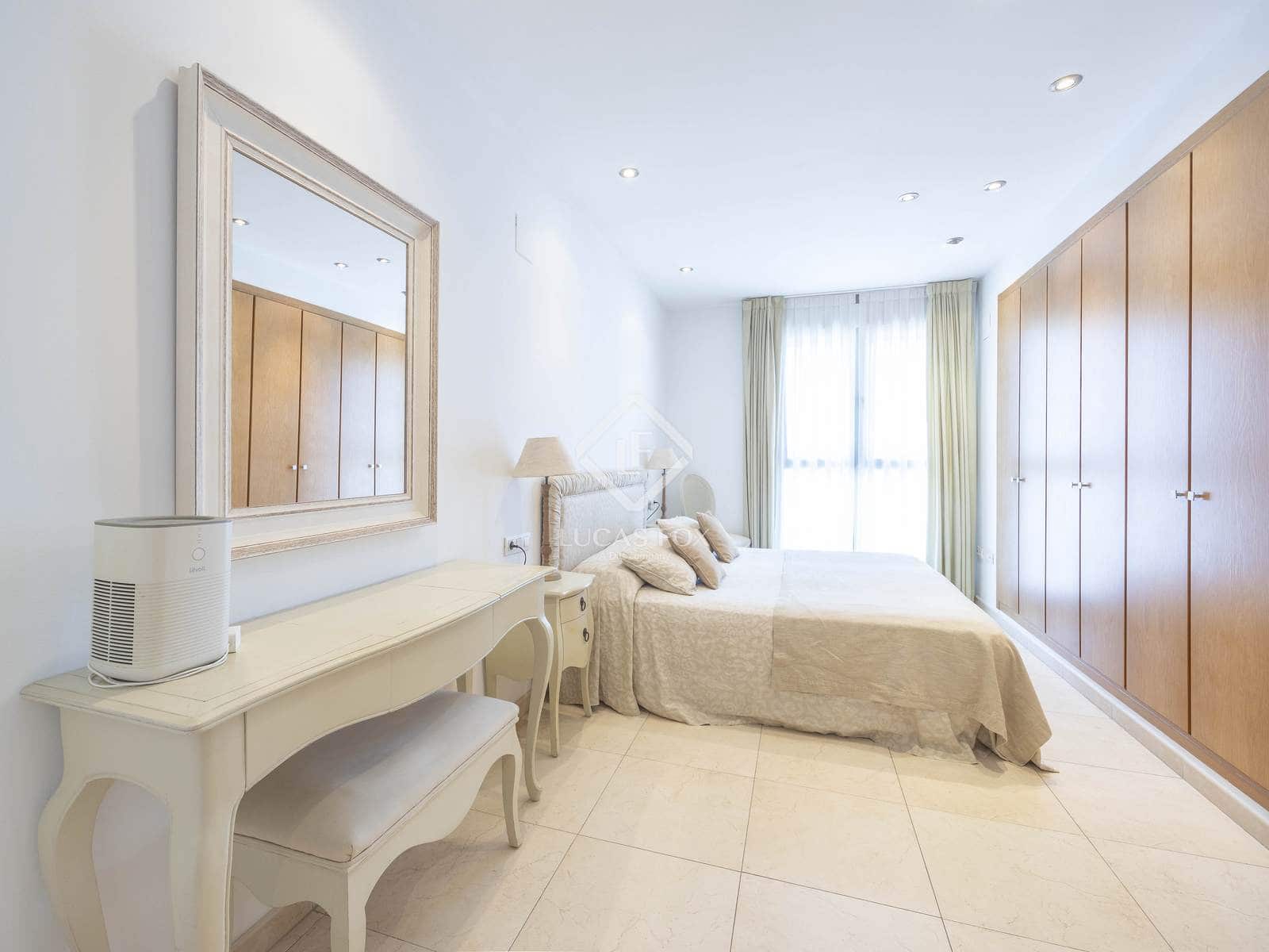 1 bedroom Apartment for sale in Alboraya / Alboraia - € 662,000 (Ref: 9025420)