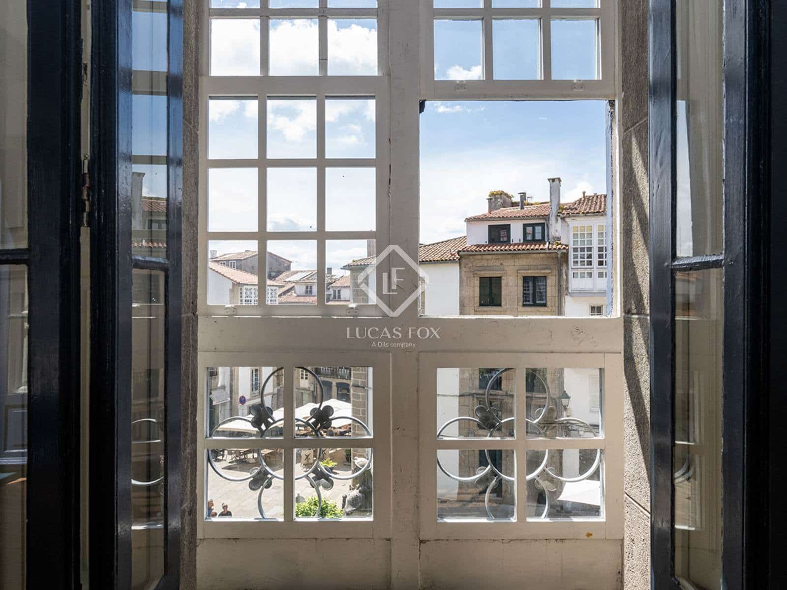 2 slaapkamer Villa te koop in Santiago de Compostela - € 600.000 (Ref: 9025429)