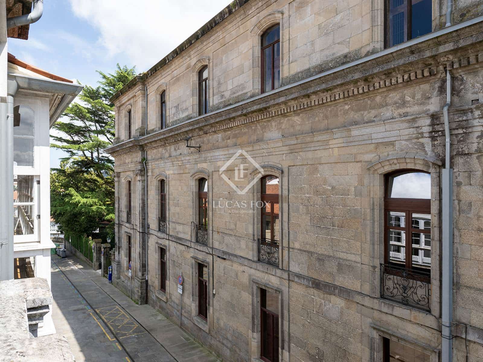 2 slaapkamer Villa te koop in Santiago de Compostela - € 600.000 (Ref: 9025429)