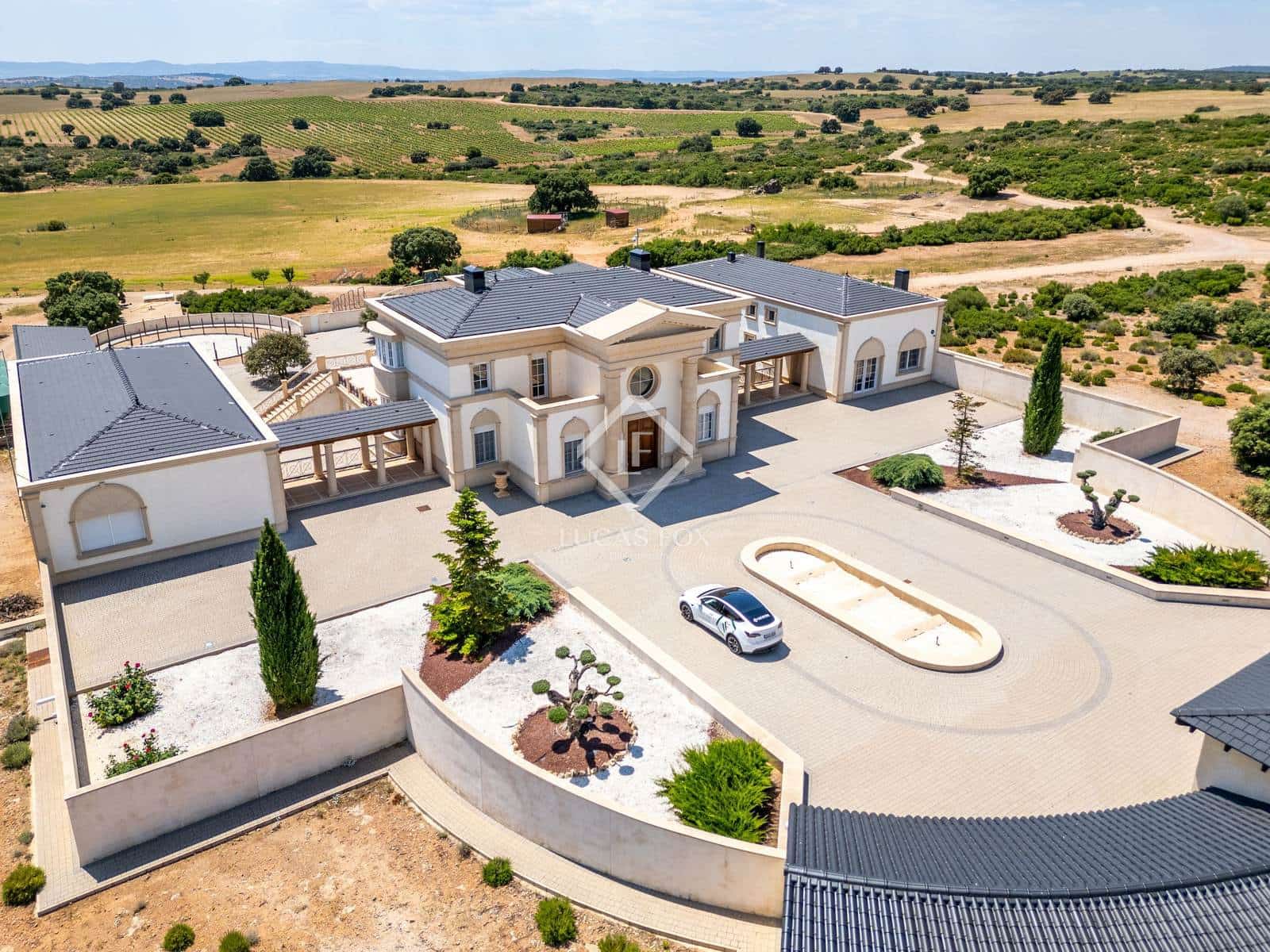 13 quarto Quinta/Casa Rural para venda em Lezuza - 4 200 000 € (Ref: 9025430)