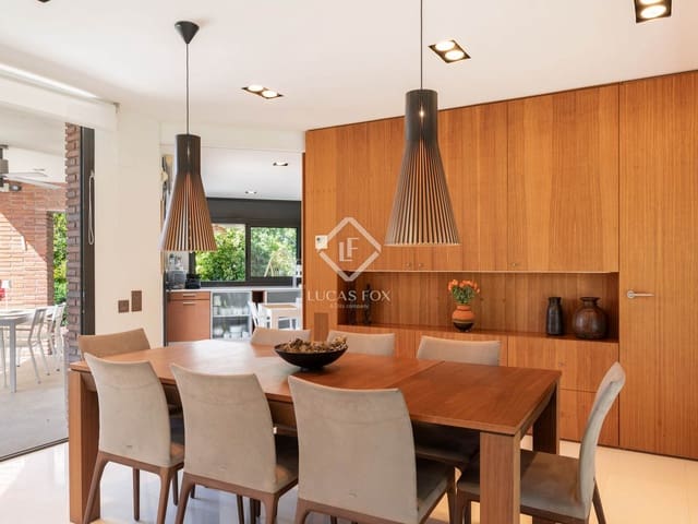 5 slaapkamer Villa te koop in Bellaterra, Cerdanyola del Vallès met garage - € 1.700.000 (Ref: 9026176)