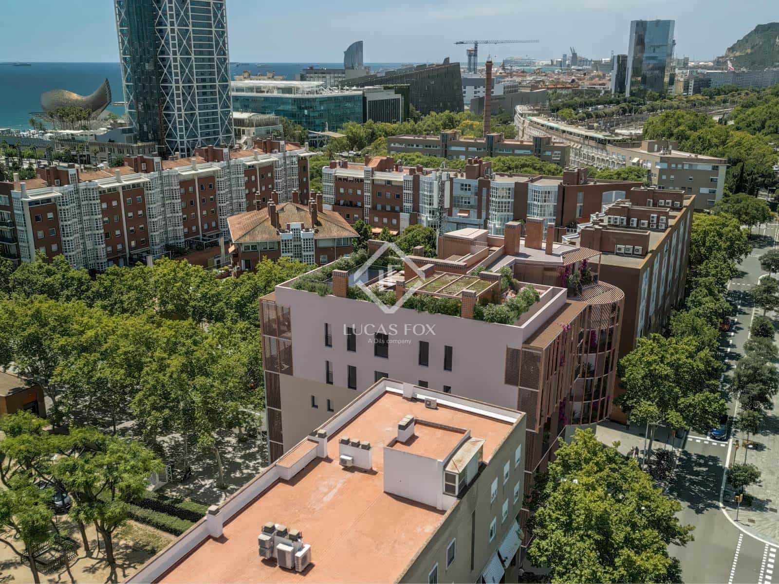 2 soverom Leilighet til salgs i Barcelona by med svømmebasseng garasje - € 900 000 (Ref: 9026983)