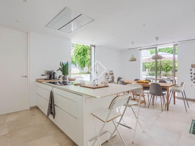 4 slaapkamer Villa te koop in Calvià met zwembad garage - € 1.980.000 (Ref: 9027333)