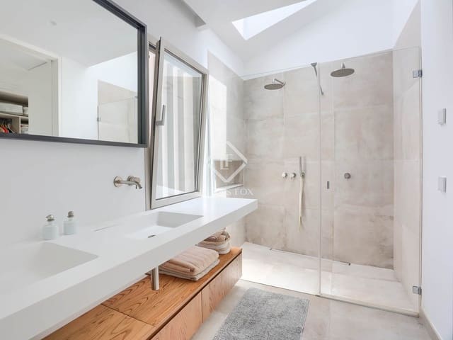 Chalet de 4 habitaciones en Calvià en venta con piscina garaje - 1.895.000 € (Ref: 9027333)