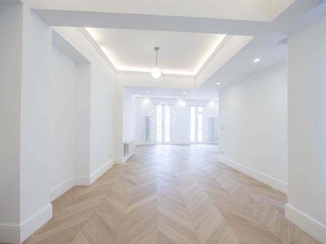 3 slaapkamer Appartement te koop in Valencia stad - € 750.000 (Ref: 9030650)