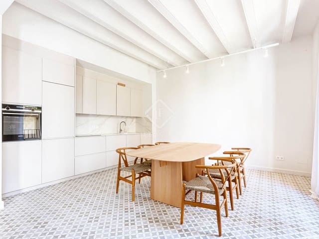 3 slaapkamer Appartement te koop in Barcelona stad - € 745.000 (Ref: 9030732)